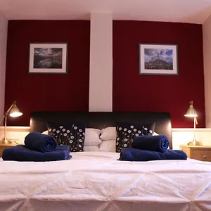 Acomb 3*, Harrogate United Kingdom